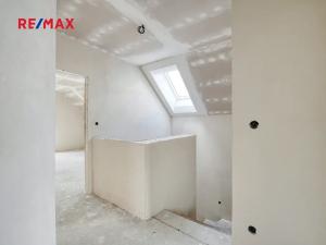 Prodej rodinného domu, Lužany, 153 m2