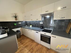 Pronájem bytu 2+kk, Hradec Králové, Mánesova, 61 m2