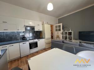 Pronájem bytu 2+kk, Hradec Králové, Mánesova, 61 m2