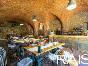 Prodej restaurace, Znojmo, 687 m2