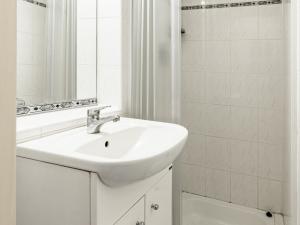 Pronájem bytu 1+kk, Zvěstov - Roudný, 25 m2