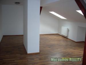 Pronájem bytu 2+kk, Praha - Vysočany, Freyova, 60 m2
