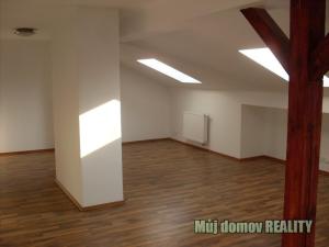 Pronájem bytu 2+kk, Praha - Vysočany, Freyova, 60 m2