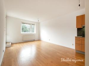 Pronájem bytu 2+kk, Praha - Prosek, Kytlická, 60 m2