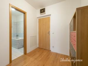 Pronájem bytu 2+kk, Praha - Prosek, Kytlická, 60 m2