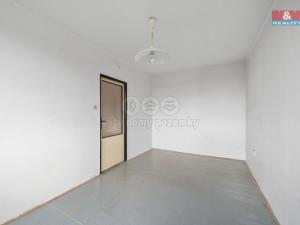 Prodej bytu 3+1, Broumov - Nové Město, Sídliště Křinické, 70 m2