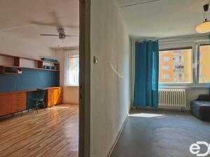Pronájem bytu 2+kk, Pardubice, nábřeží Závodu míru, 40 m2