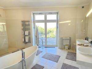 Prodej vily, Martiněves, 938 m2