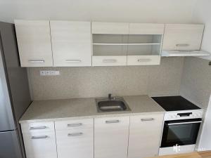 Pronájem bytu 2+kk, Praha - Strašnice, Přetlucká, 55 m2