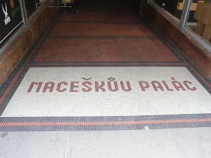 Pronájem skladu, Praha - Vinohrady, Vinohradská, 67 m2
