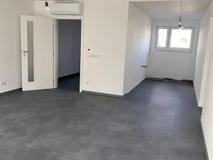 Prodej bytu 3+kk, Znojmo, Třešňová, 74 m2