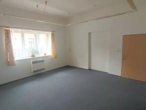 Pronájem kanceláře, Hradec Králové, Všehrdova, 36 m2