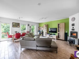 Prodej vícegeneračního domu, Podolanka, Pod Strání, 333 m2