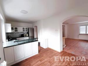 Prodej rodinného domu, Nižbor - Stradonice, Stradonice, 260 m2