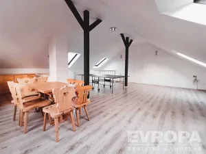 Prodej rodinného domu, Nižbor - Stradonice, Stradonice, 260 m2