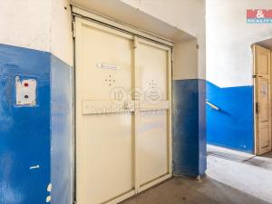 Pronájem výrobních prostor, Krásná Lípa, Stradalova, 800 m2