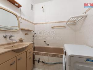 Prodej bytu 2+1, Ostrov, S. K. Neumanna, 66 m2
