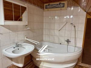 Pronájem bytu 2+1, Ostrava, Javůrkova, 66 m2
