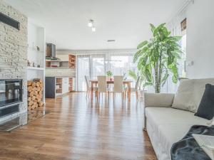 Prodej rodinného domu, Králův Dvůr - Levín, Na Vyhlídce, 97 m2