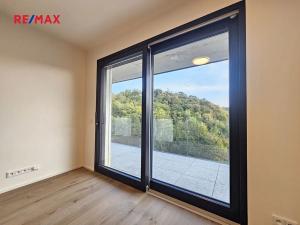 Pronájem bytu 2+kk, Praha - Modřany, Československého exilu, 50 m2