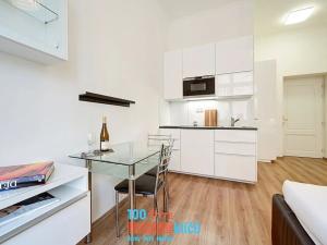 Prodej bytu 1+kk, Praha - Smíchov, Zborovská, 23 m2
