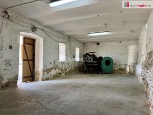 Prodej kanceláře, Pravčice, 840 m2