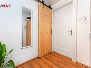 Pronájem bytu 2+kk, Hradec Králové - Kukleny, Denisovo náměstí, 51 m2