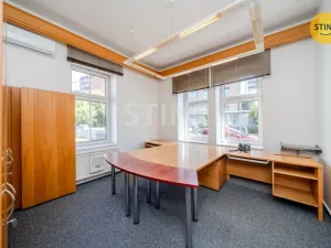 Pronájem kanceláře, Ostrava, Starobělská, 250 m2