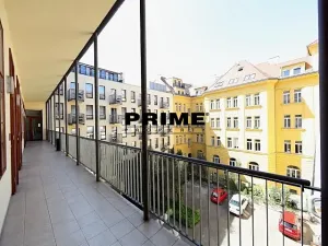 Pronájem bytu 3+1, Praha - Smíchov, Štefánikova, 129 m2