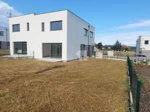 Prodej rodinného domu, Kladno - Dubí, Pechlátova, 353 m2