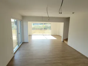 Prodej rodinného domu, Kladno - Dubí, Pechlátova, 353 m2