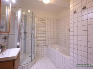 Pronájem bytu 4+kk, Praha - Malešice, Mistrovská, 100 m2
