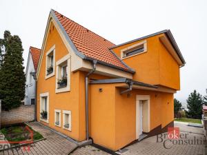 Pronájem rodinného domu, Praha - Radotín, U sanatoria, 130 m2