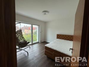 Pronájem bytu 4+kk, Praha, Jamská, 122 m2