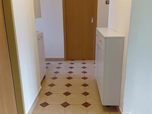 Pronájem bytu 3+1, Klatovy, Měchurova, 77 m2
