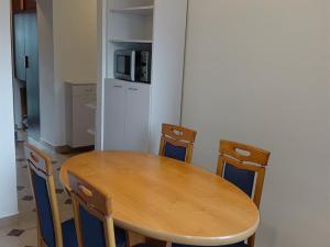 Pronájem bytu 3+1, Klatovy, Měchurova, 77 m2