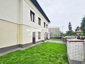 Pronájem rodinného domu, Praha, V dolinách, 205 m2