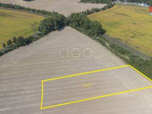 Prodej pole, Praha - Lipany, 7079 m2