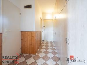 Prodej bytu 2+1, Praha - Kamýk, Zárubova, 54 m2
