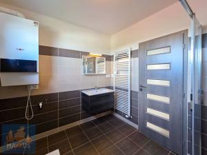 Pronájem rodinného domu, Roztoky, Za cihelnou, 120 m2