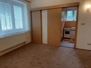 Pronájem bytu 3+1, Valašské Meziříčí - Krásno nad Bečvou, Svěrákova, 98 m2