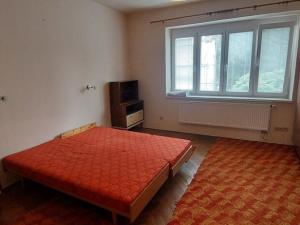 Pronájem bytu 3+1, Valašské Meziříčí - Krásno nad Bečvou, Svěrákova, 98 m2