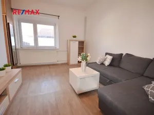 Pronájem bytu 1+1, Kladno, Jeronýmova, 40 m2