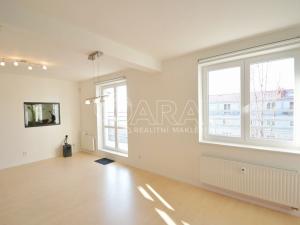Pronájem bytu 2+kk, Praha - Strašnice, Sečská, 72 m2