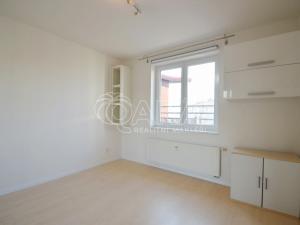 Pronájem bytu 2+kk, Praha - Strašnice, Sečská, 72 m2