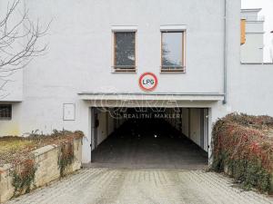 Pronájem bytu 2+kk, Praha - Strašnice, Sečská, 72 m2