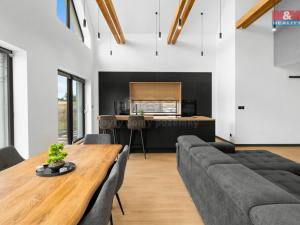 Prodej rodinného domu, Slaný, Antonína Leopolda, 142 m2