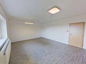 Pronájem komerční nemovitosti, Třebíč, Račerovická, 27 m2