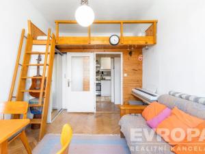 Prodej bytu 2+kk, Praha - Košíře, Pod Kavalírkou, 41 m2