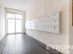 Prodej bytu 2+kk, Praha - Košíře, Pod Kavalírkou, 41 m2